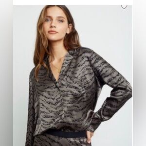 Rails Rebel Button Up Satin Blouse Shirt Women's XS Olive Spotted Tiger Stripe
